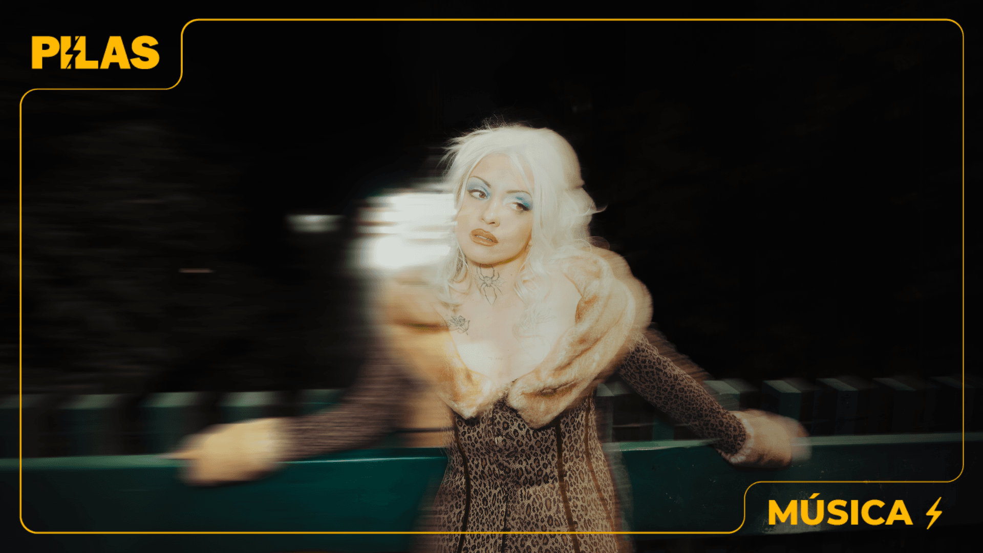 Mon Laferte explora el misterio y el poder de la mujer en su noveno álbum.