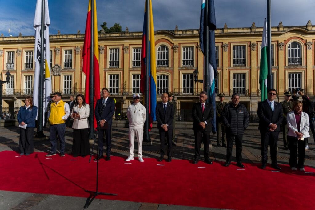 Acto de apertura de urnas de la segunda vuelta en el territorio nacional. Crédito: Registraduría Nacional del Estado Civil de Colombia